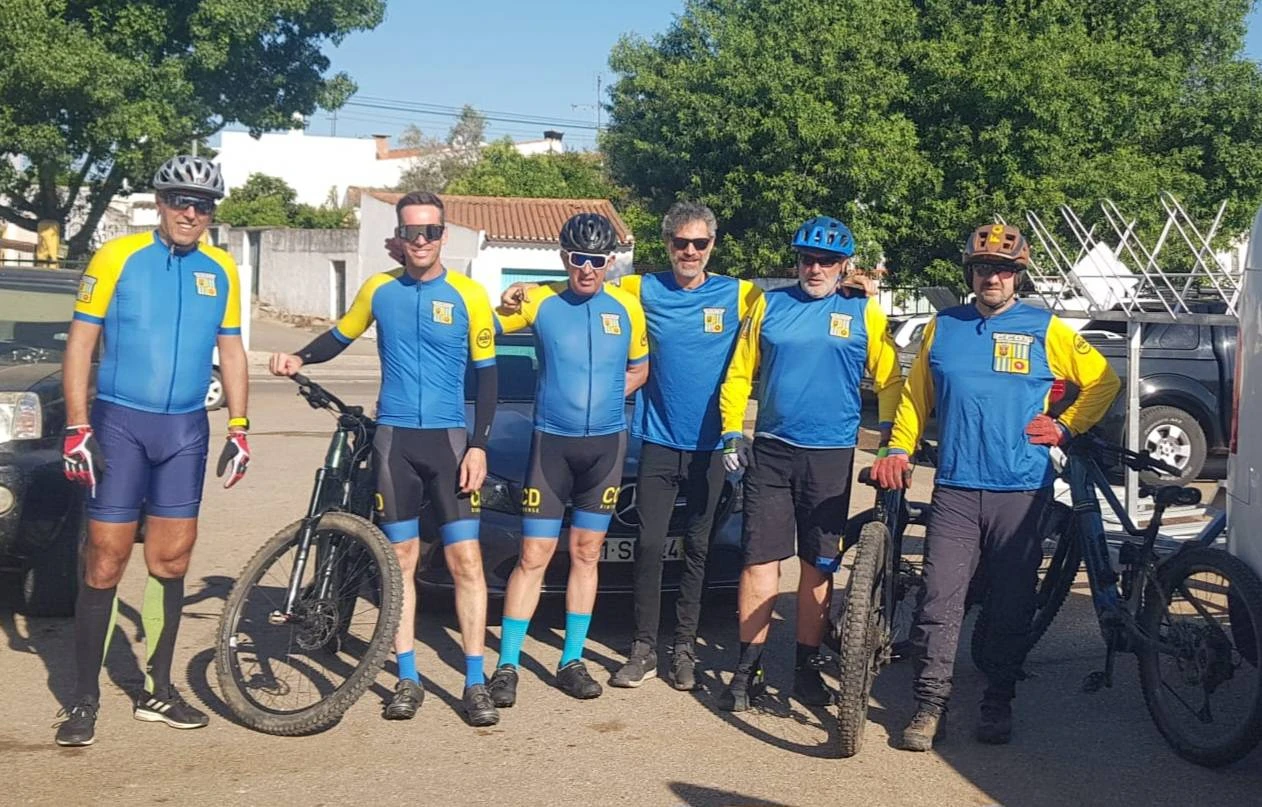 Seis Sintrenses de azul e amarelo “desbravam” os trilhos do Alentejo